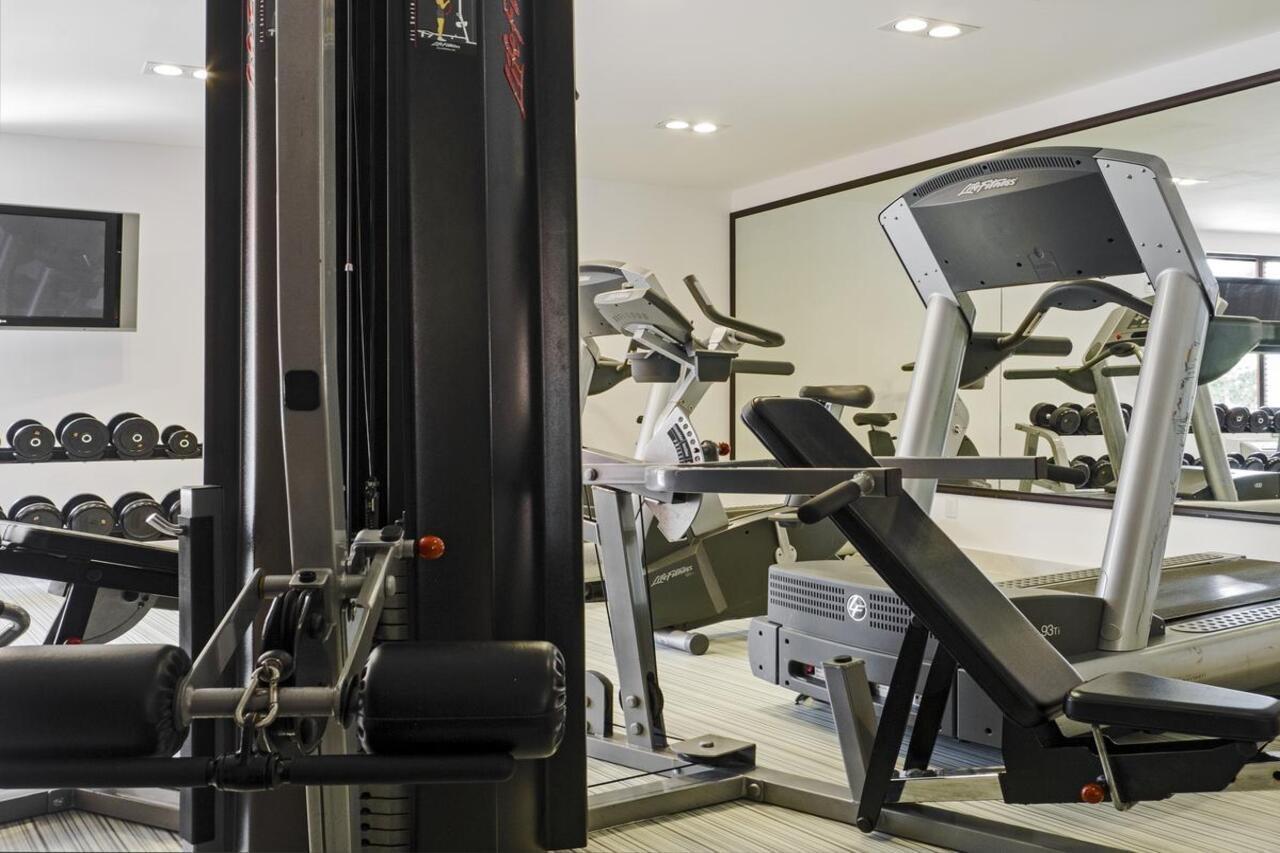 Fiesta Inn Leon Ngoại thất bức ảnh
