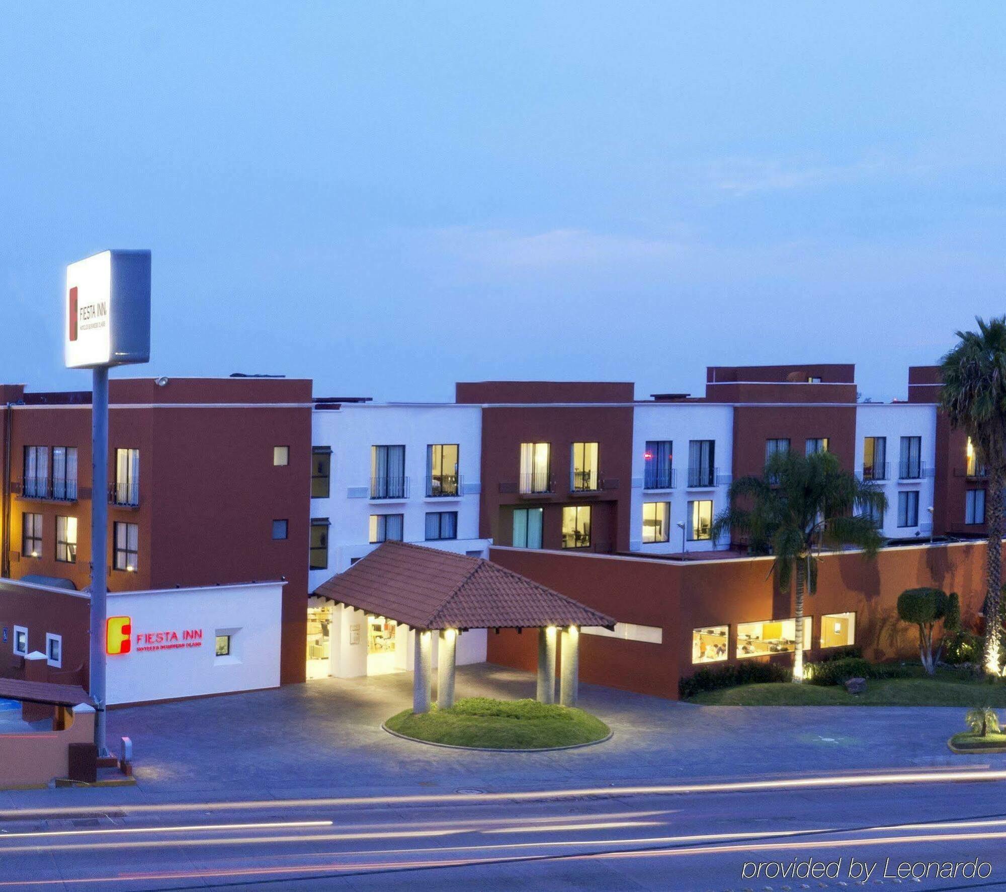 Fiesta Inn Leon Ngoại thất bức ảnh